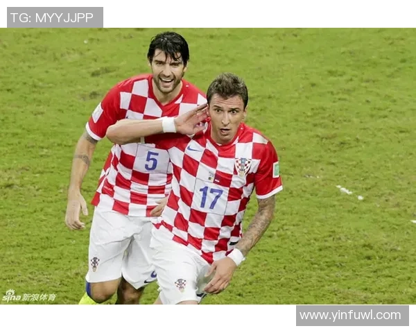 1990年世界杯经典对决喀麦隆与哥伦比亚的激烈碰撞与历史回顾